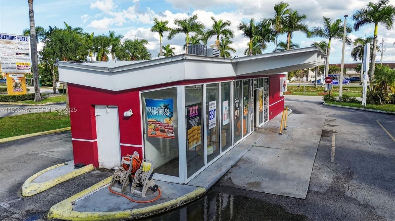Farm Store Franchise For Sale In Hialeah Gardens, Hialeah Gardens, FL 33018 Photo