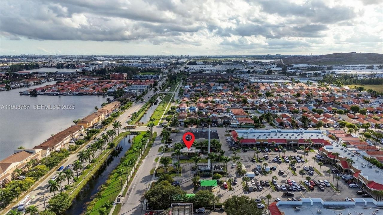 Farm Store Franchise For Sale In Hialeah Gardens, Hialeah Gardens, FL 33018 Photo