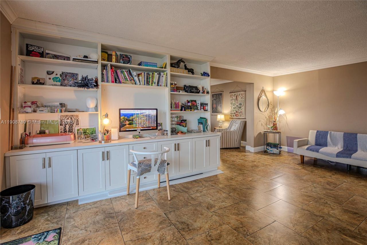 437 Golden Isles Dr, Unit 9B-C, Hallandale Beach, FL 33009 Photo