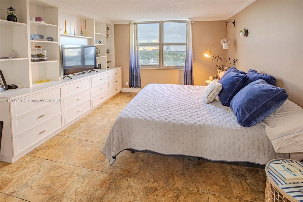 437 Golden Isles Dr, Unit 9B-C, Hallandale Beach, FL 33009 Photo