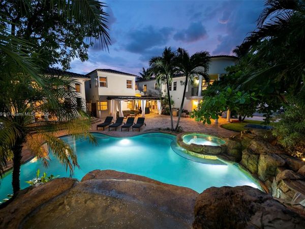 1051 NE 89th St, Miami, FL 33138