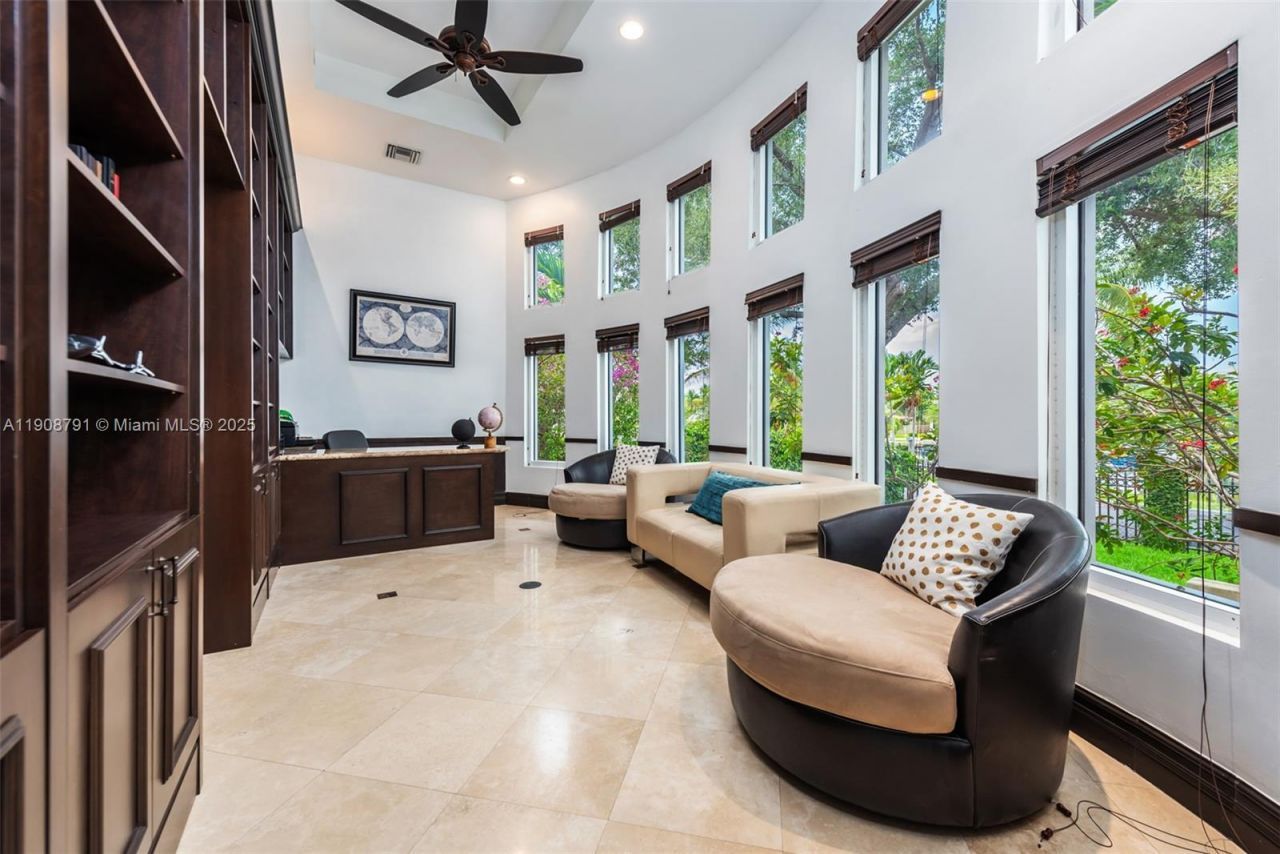 1051 NE 89th St, Miami, FL 33138 Photo