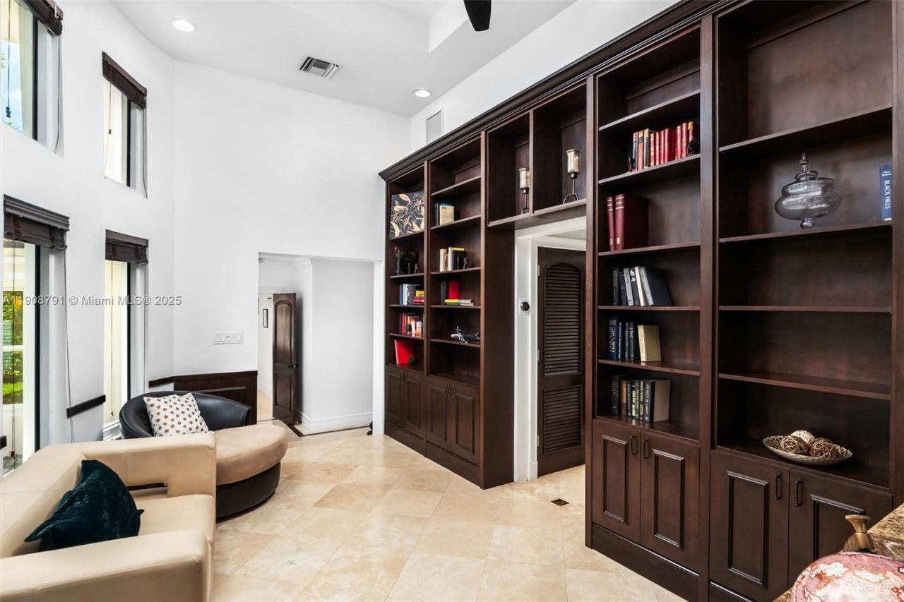 1051 NE 89th St, Miami, FL 33138 Photo