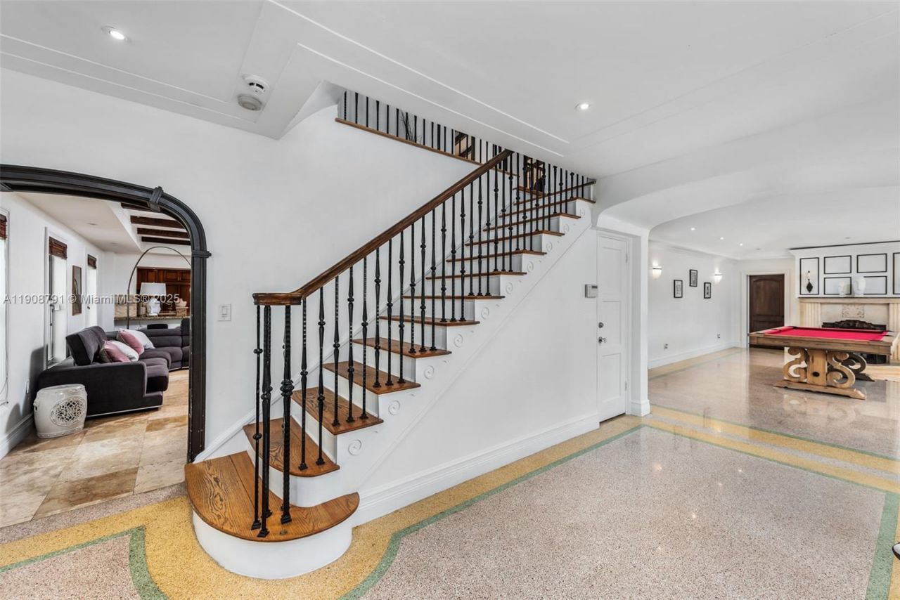 1051 NE 89th St, Miami, FL 33138 Photo