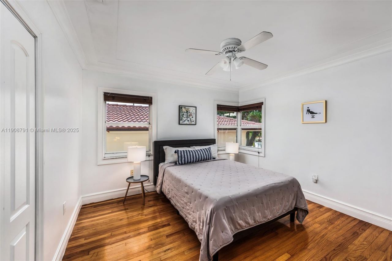 1051 NE 89th St, Miami, FL 33138 Photo