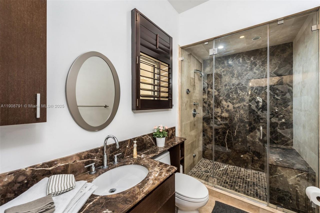 1051 NE 89th St, Miami, FL 33138 Photo