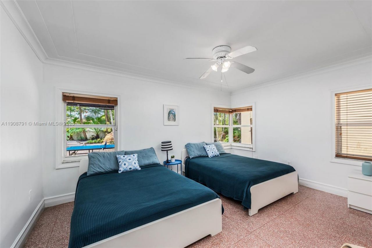 1051 NE 89th St, Miami, FL 33138 Photo