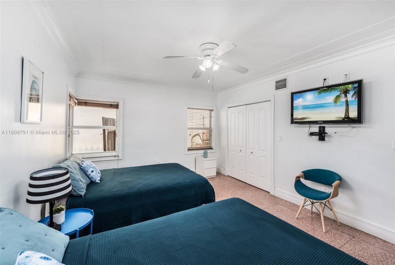 1051 NE 89th St, Miami, FL 33138 Photo