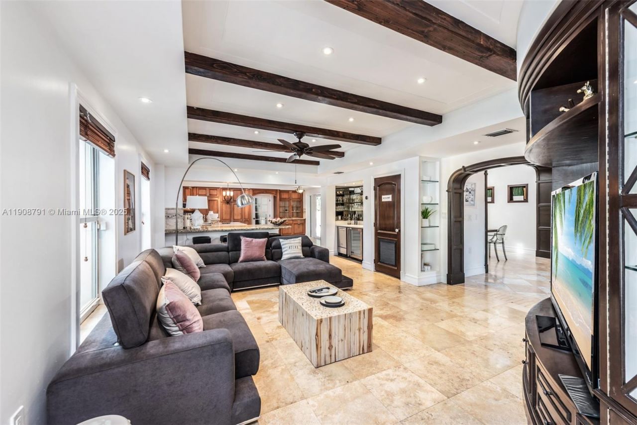 1051 NE 89th St, Miami, FL 33138 Photo