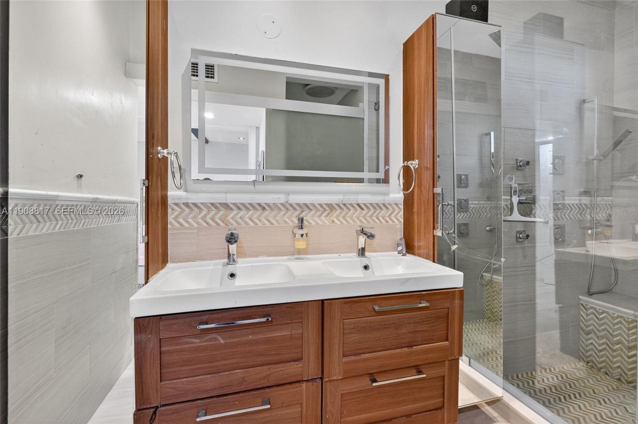 155 NW 124th St, North Miami, FL 33168 Photo