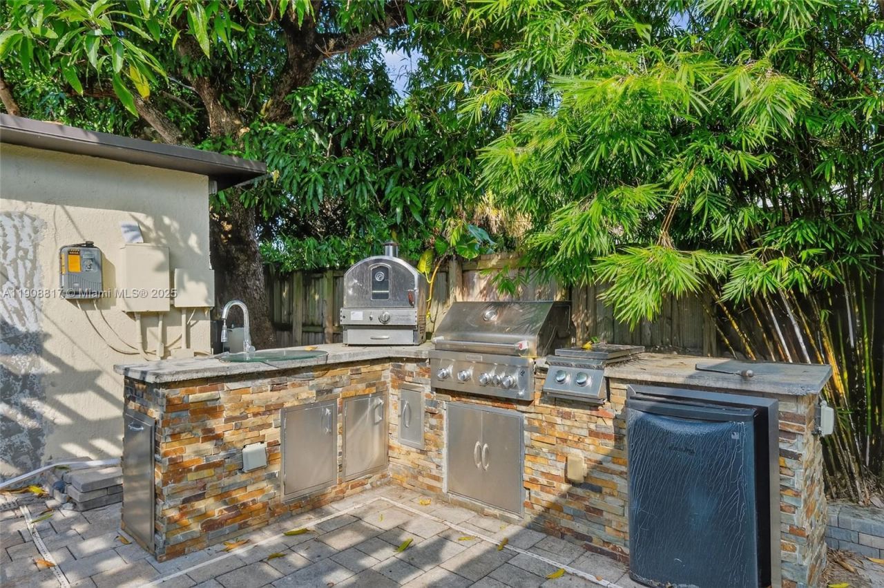 155 NW 124th St, North Miami, FL 33168 Photo