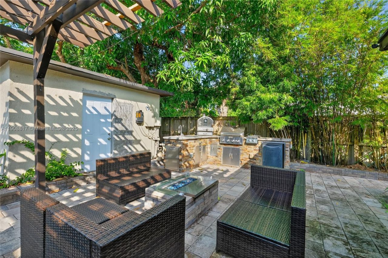 155 NW 124th St, North Miami, FL 33168 Photo