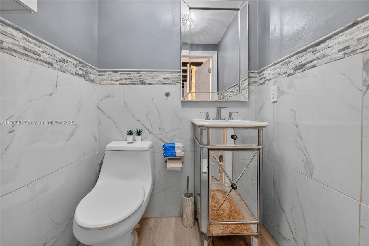 155 NW 124th St, North Miami, FL 33168 Photo