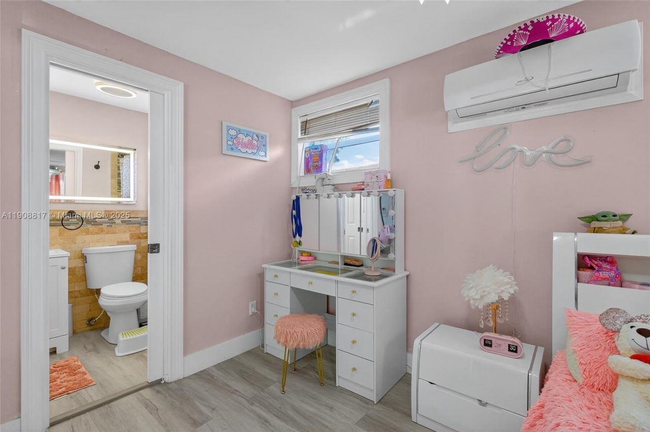 155 NW 124th St, North Miami, FL 33168 Photo