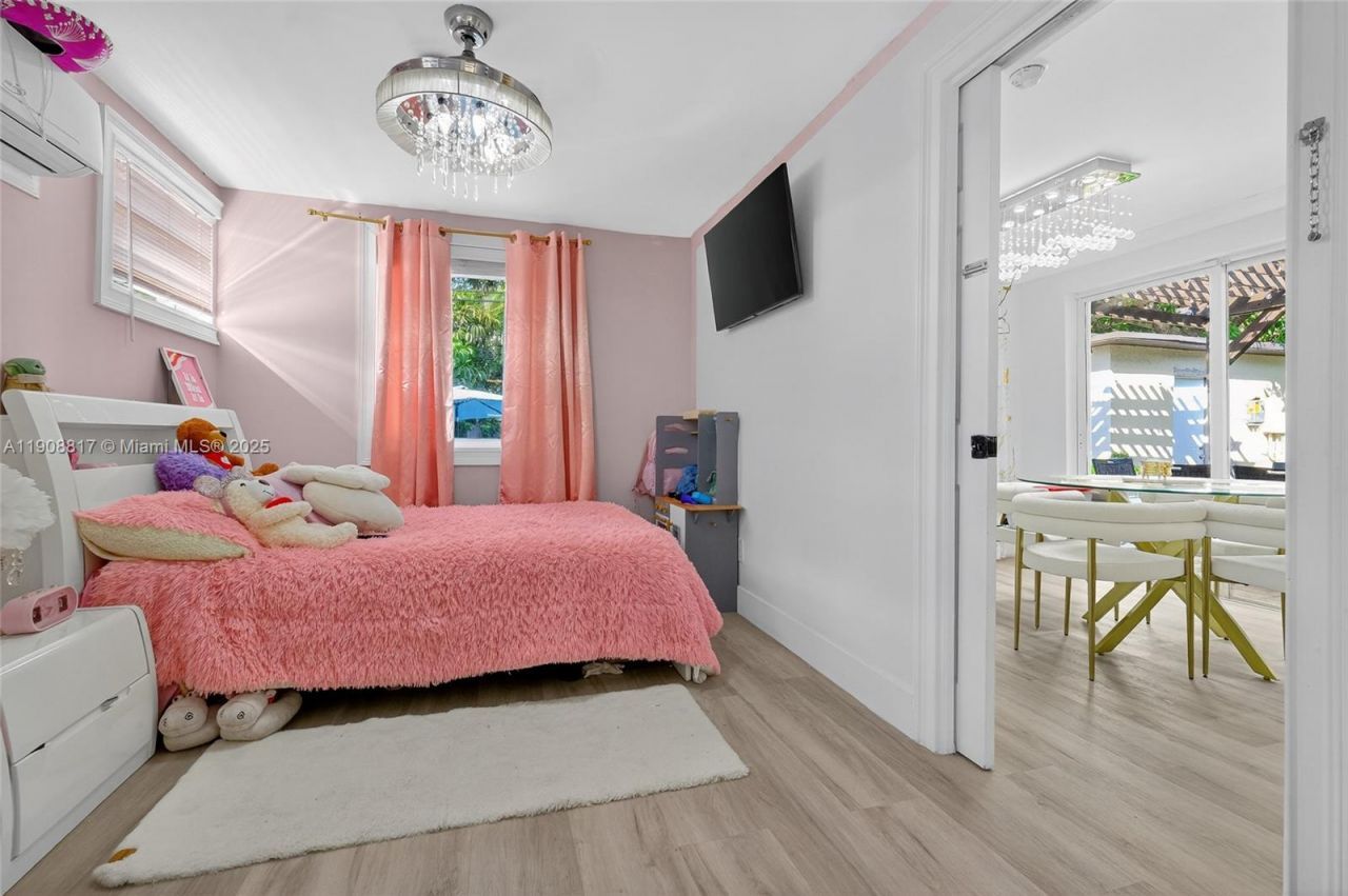 155 NW 124th St, North Miami, FL 33168 Photo