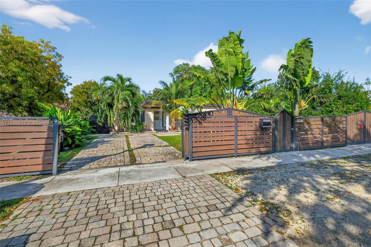 155 NW 124th St, North Miami, FL 33168 Photo