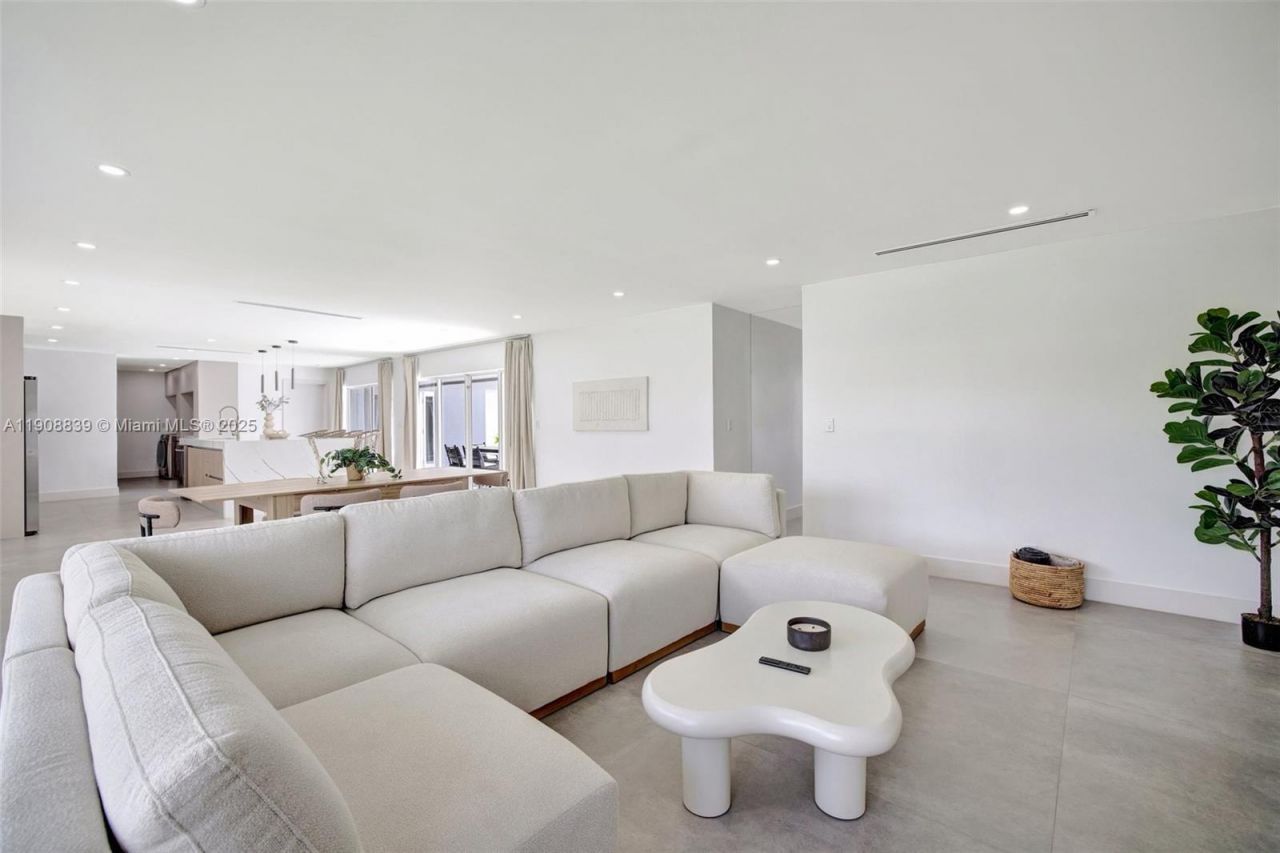 1448 NE 57th Pl, Fort Lauderdale, FL 33334 Photo