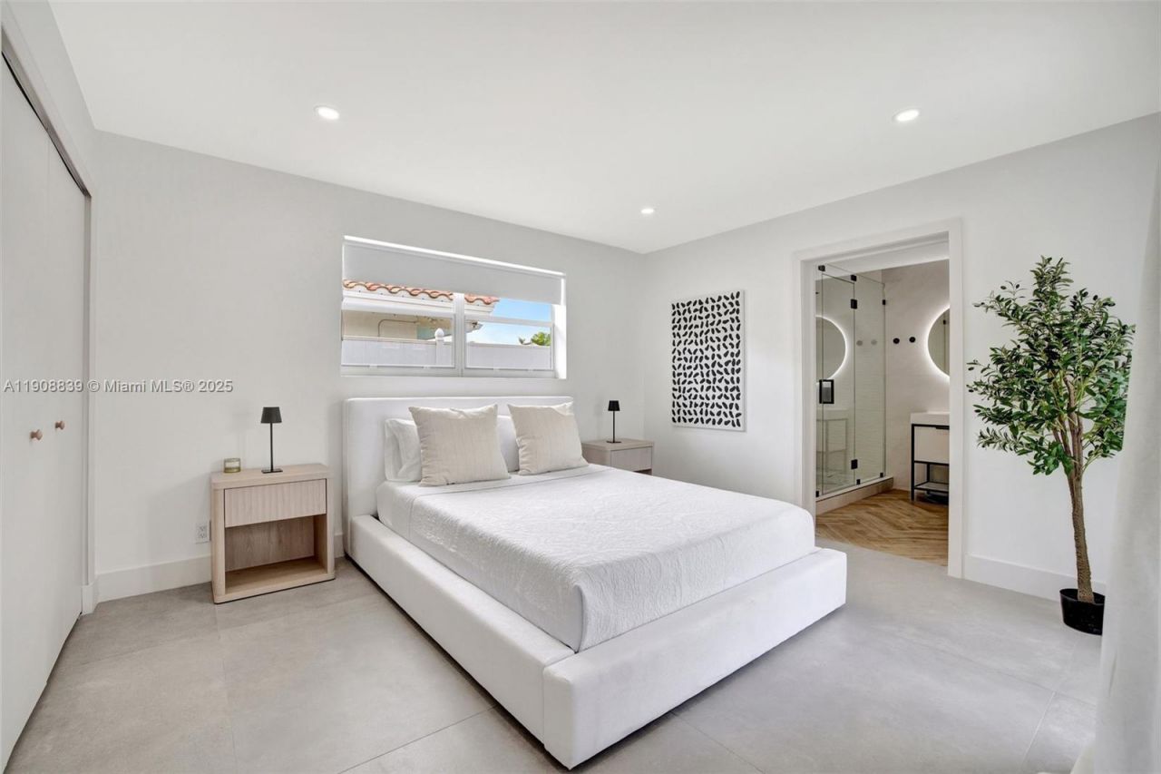 1448 NE 57th Pl, Fort Lauderdale, FL 33334 Photo