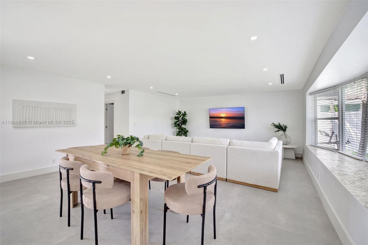 1448 NE 57th Pl, Fort Lauderdale, FL 33334 Photo