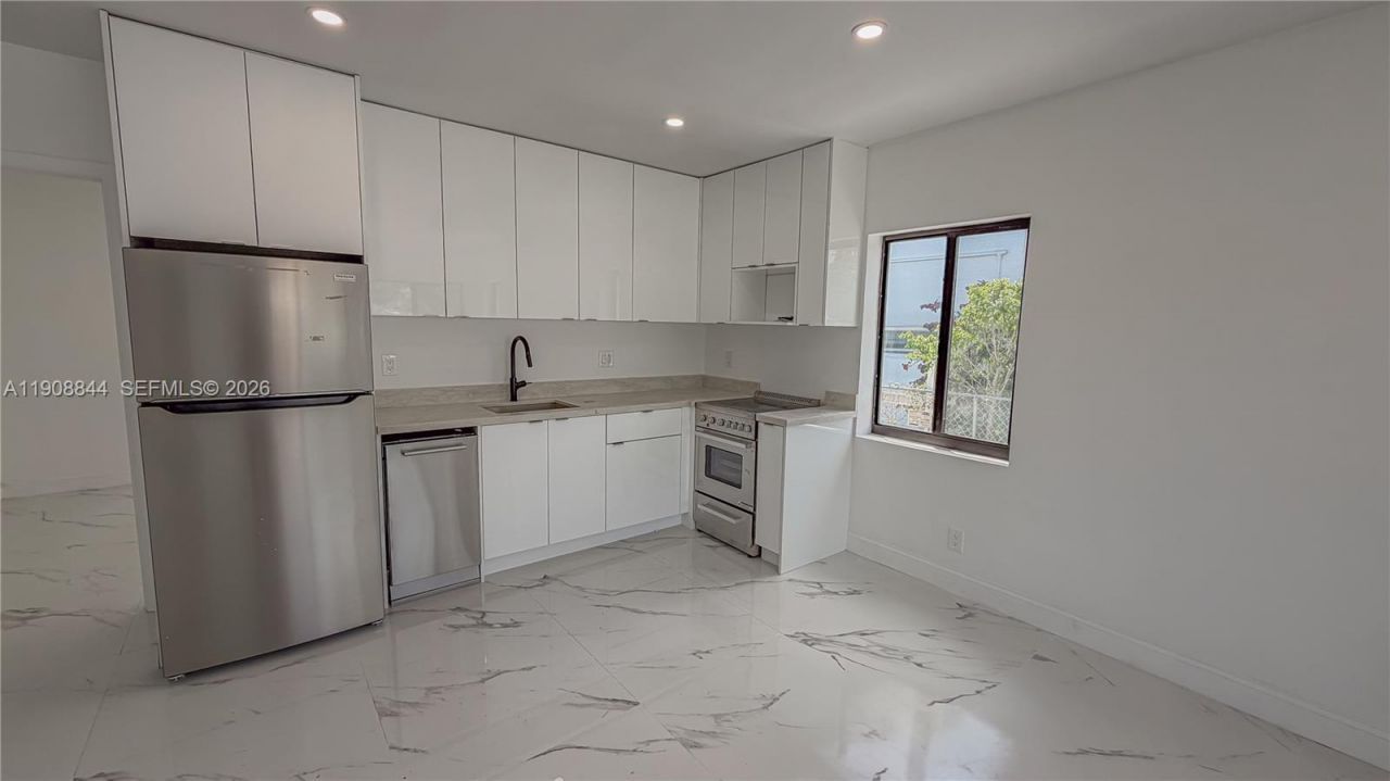 2462 Johnson St, Hollywood, FL 33020 Photo