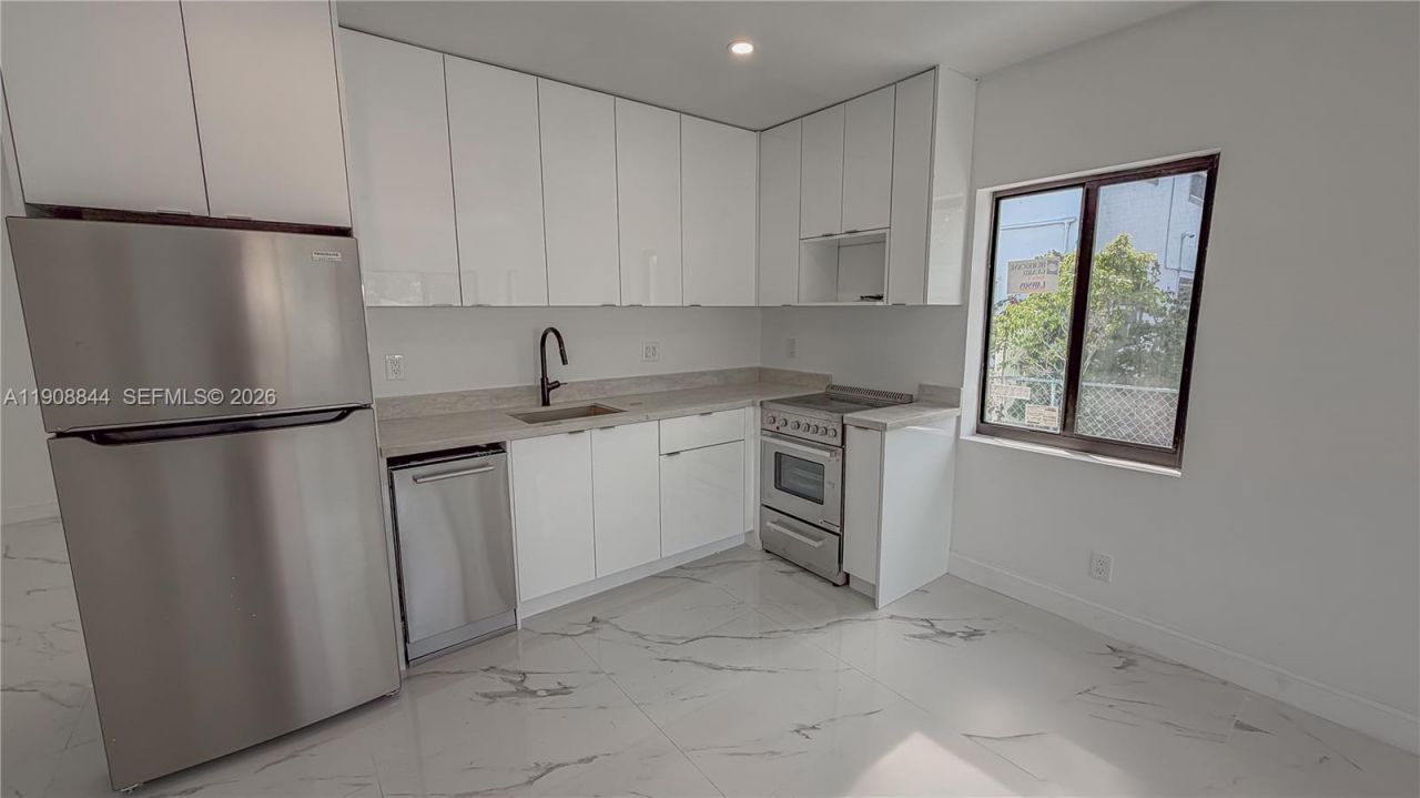 2462 Johnson St, Hollywood, FL 33020 Photo