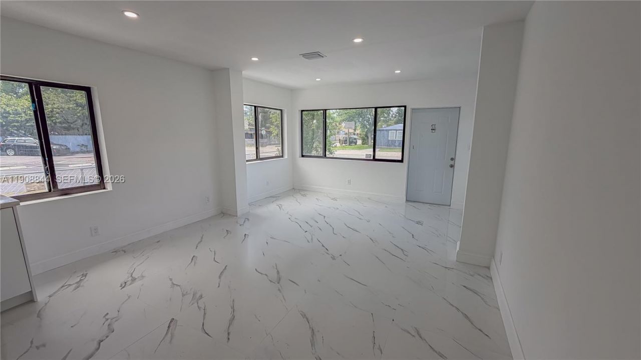 2462 Johnson St, Hollywood, FL 33020 Photo