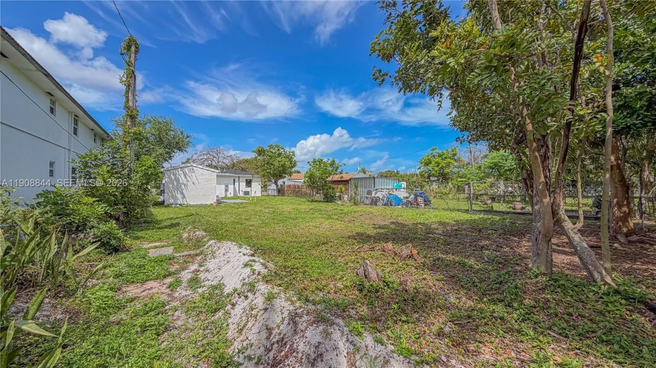 2462 Johnson St, Hollywood, FL 33020 Photo