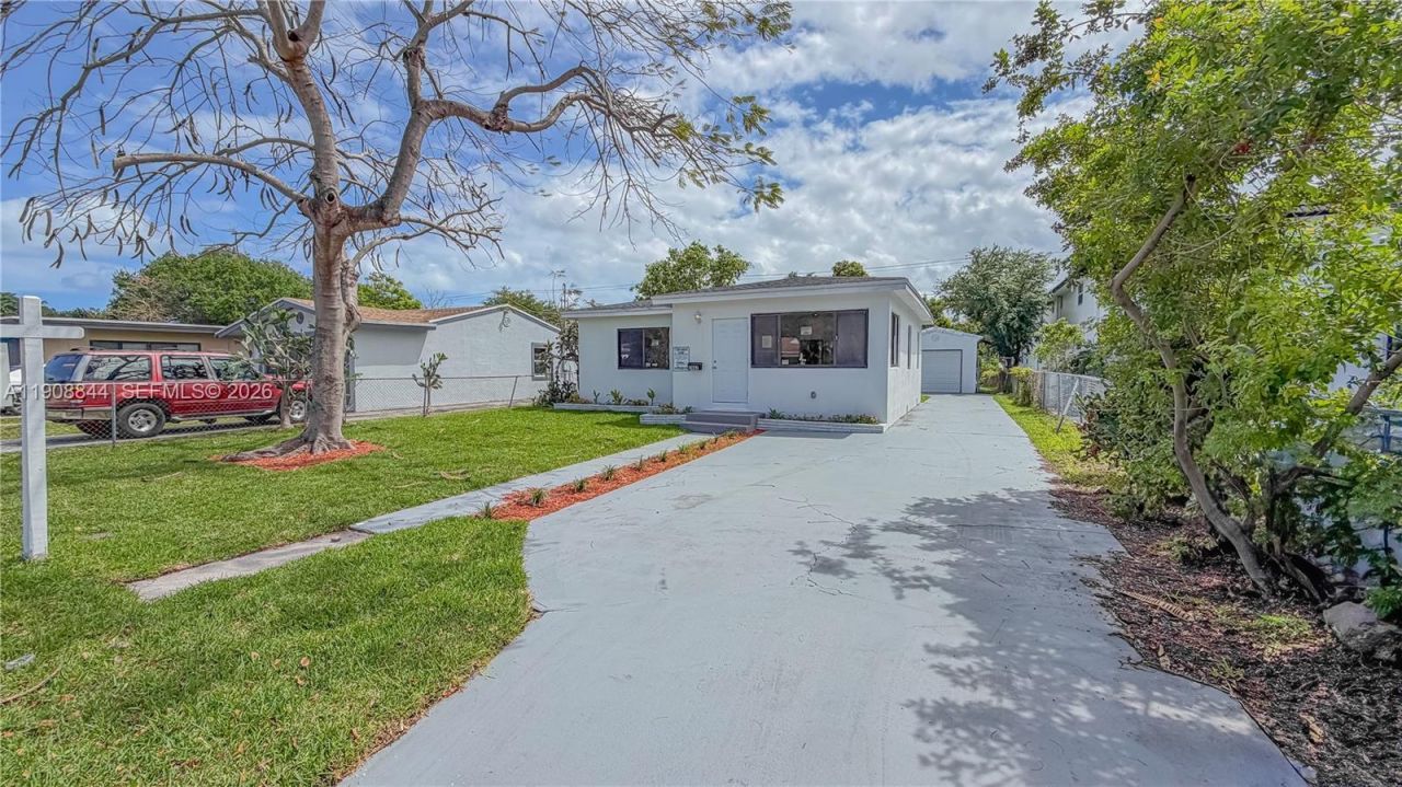 2462 Johnson St, Hollywood, FL 33020 Photo