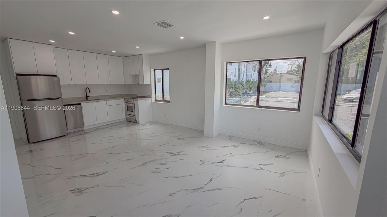 2462 Johnson St, Hollywood, FL 33020 Photo
