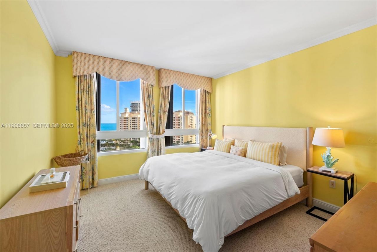 781 Crandon Blvd, Unit 1406, Key Biscayne, FL 33149 Photo