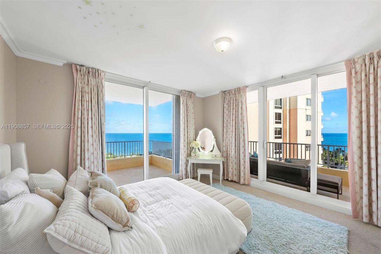 781 Crandon Blvd, Unit 1406, Key Biscayne, FL 33149 Photo