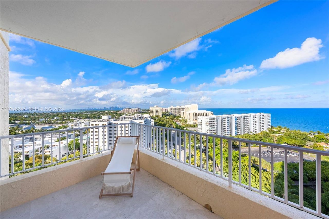 781 Crandon Blvd, Unit 1406, Key Biscayne, FL 33149 Photo