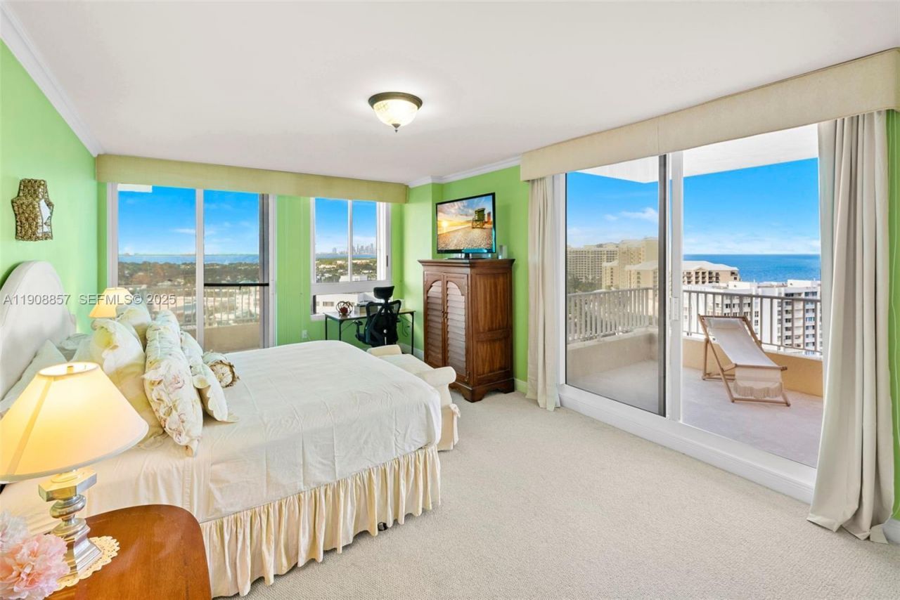 781 Crandon Blvd, Unit 1406, Key Biscayne, FL 33149 Photo