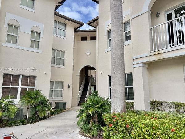 11501 NW 89th St, Unit 215, Doral, FL 33178