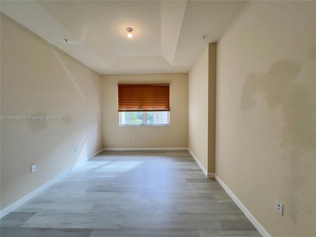 11501 NW 89th St, Unit 215, Doral, FL 33178 Photo