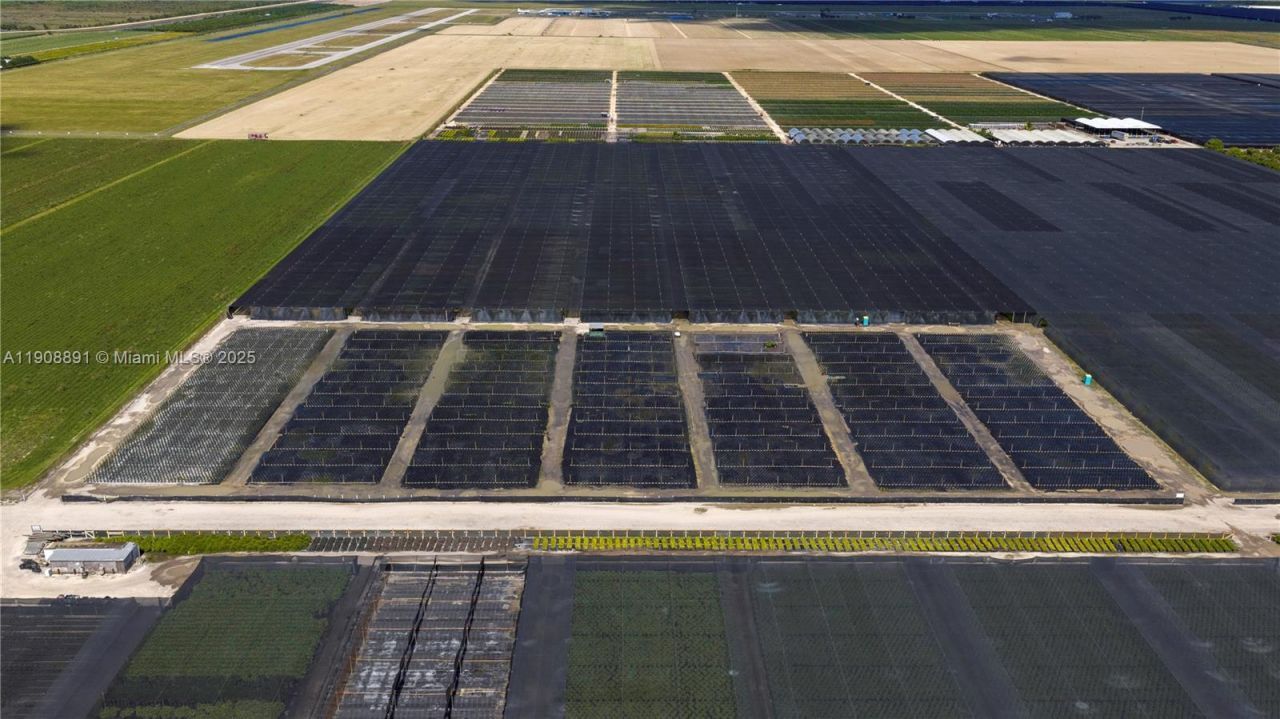 40 Acres Of Improved Agricultural Land For Sale, Homestead, FL 33030 Photo