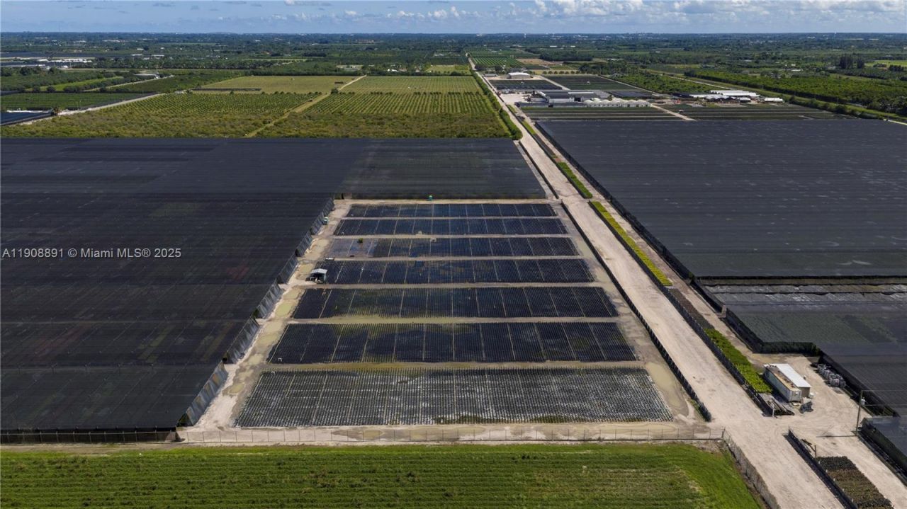 40 Acres Of Improved Agricultural Land For Sale, Homestead, FL 33030 Photo