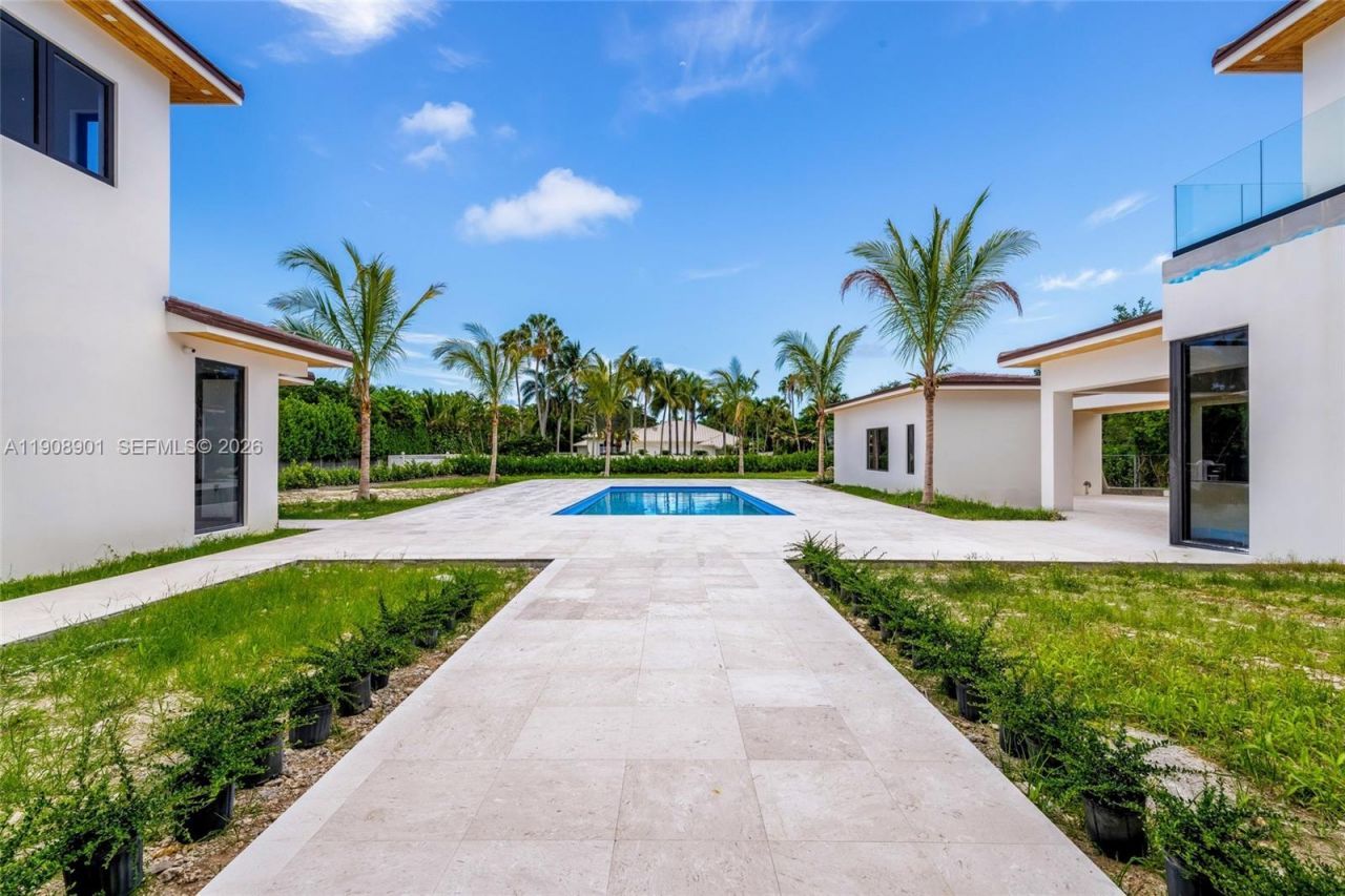 13805 Old Cutler Rd, Palmetto Bay, FL 33158 Photo