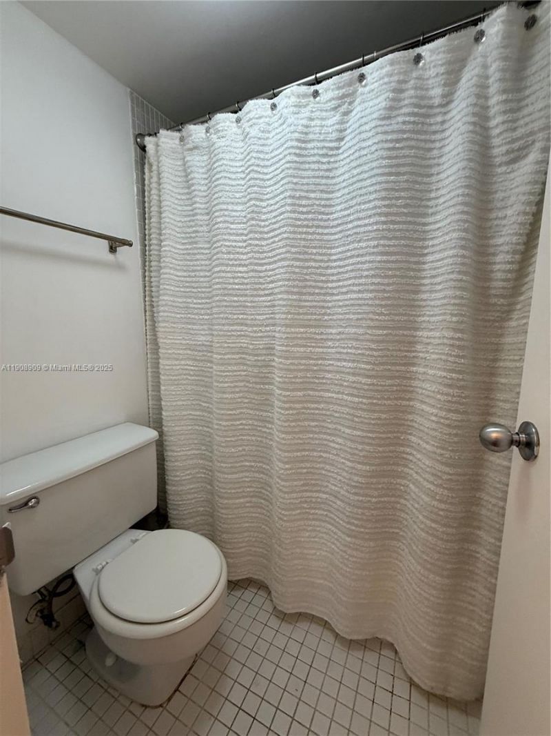 9511 Collins Ave, Unit 1208, Surfside, FL 33154 Photo