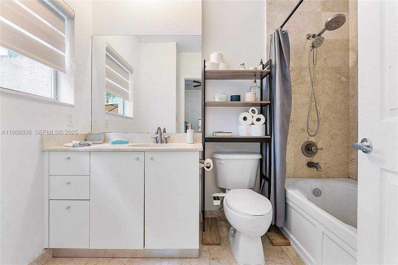 2100 Van Buren Street, Unit #102, Hollywood, FL 33020 Photo