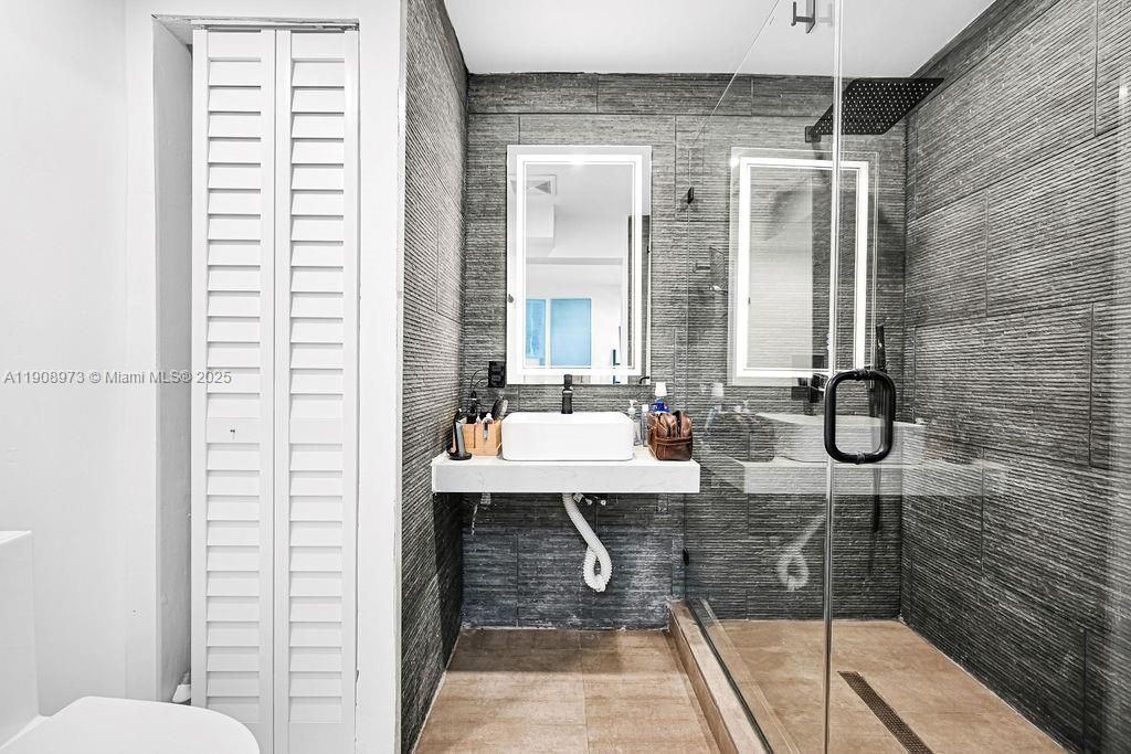 85 NW 47th St, Miami, FL 33127 Photo