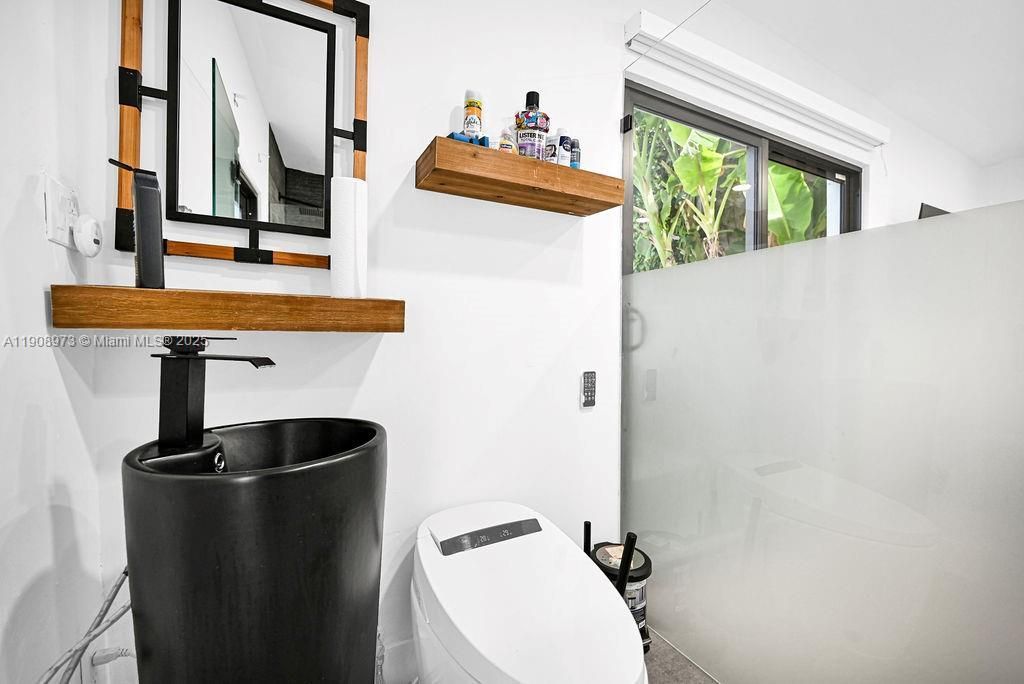 85 NW 47th St, Miami, FL 33127 Photo