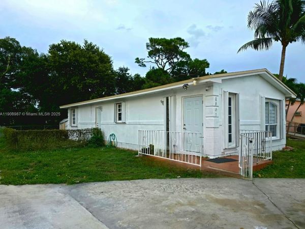 1301 Kasim St, Opa-Locka, FL 33054