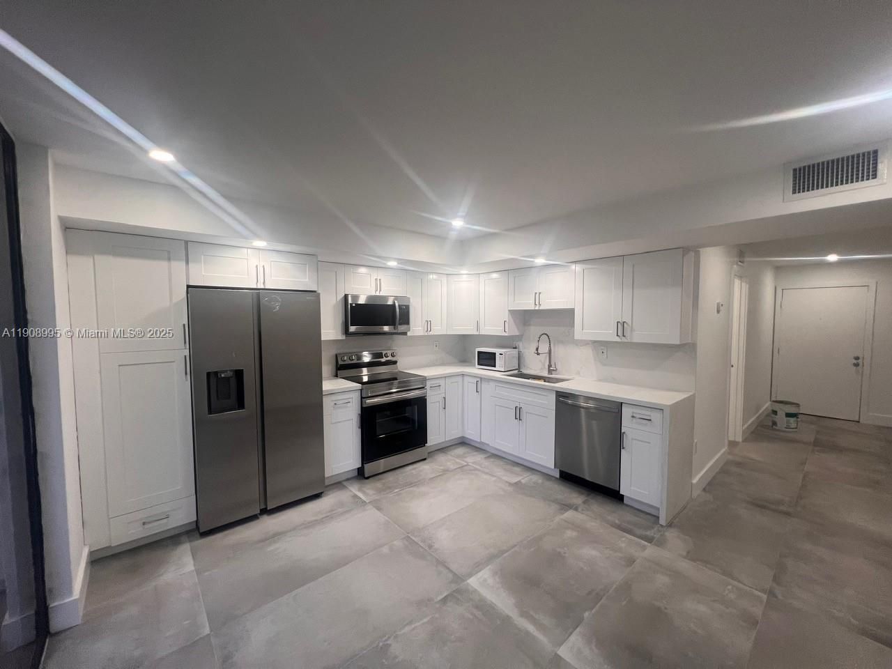 8600 SW 133 Ave Rd, Unit 319, Miami, FL 33183 Photo