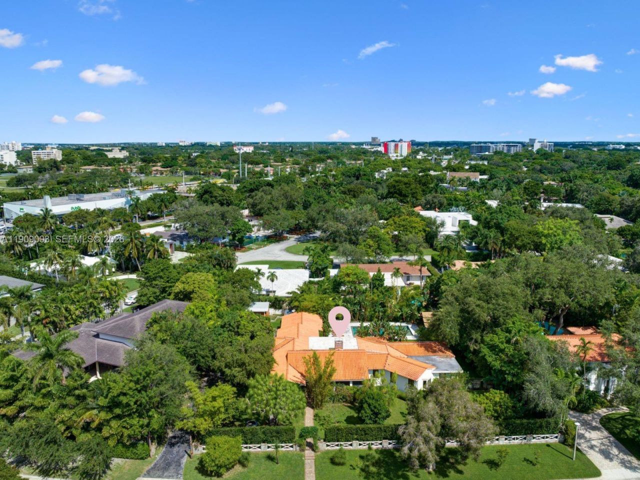 575 Hibiscus Ln, Miami, FL 33137 Photo