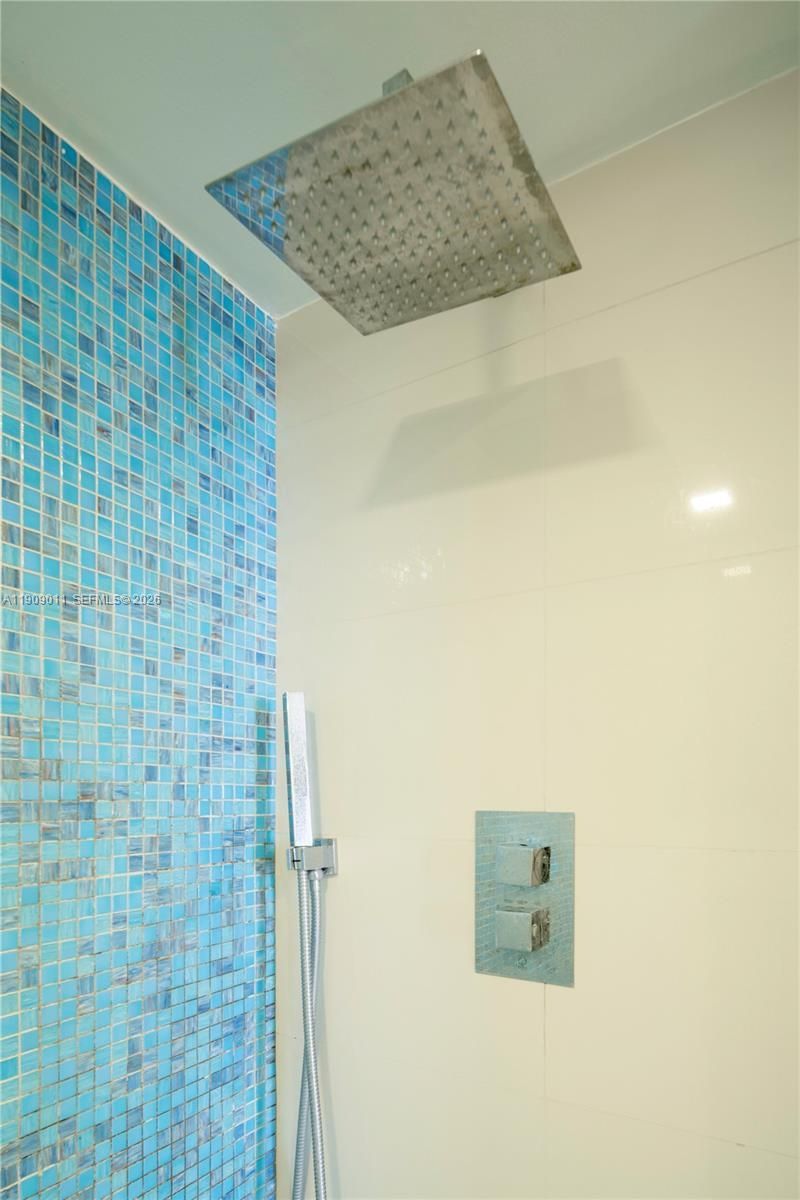 4000 Towerside Ter, Unit 1901, Miami, FL 33138 Photo