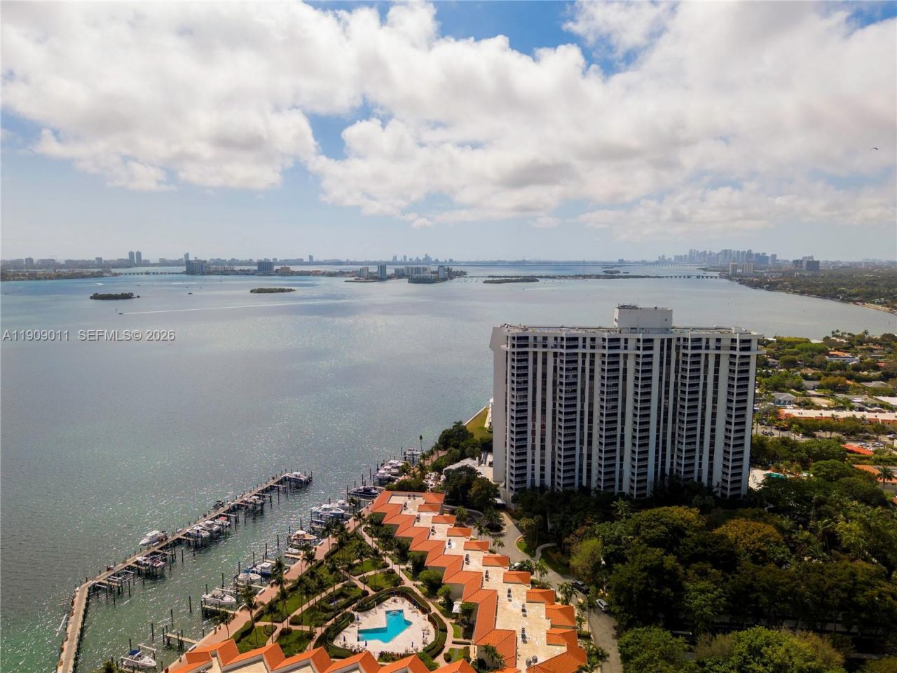 4000 Towerside Ter, Unit 1901, Miami, FL 33138 Photo