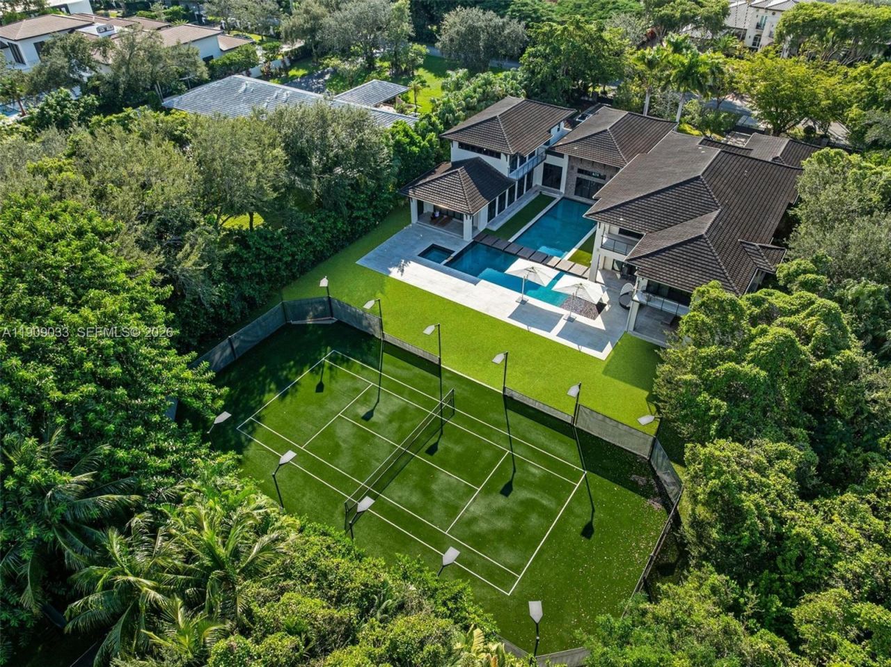 8961 SW 62nd Ct, Pinecrest, FL 33156 Photo