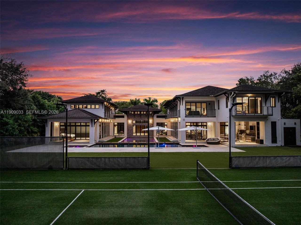 8961 SW 62nd Ct, Pinecrest, FL 33156 Photo