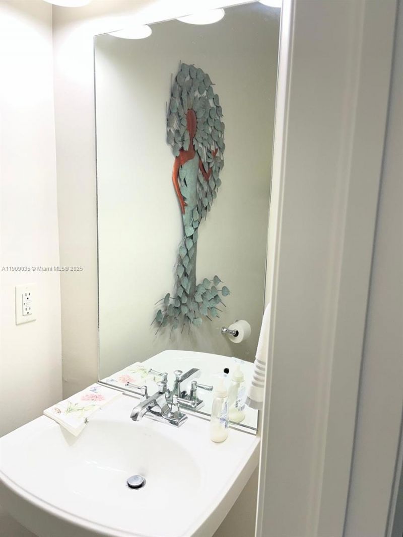 1300 Ponce De Leon Blvd, Unit 1108, Coral Gables, FL 33134 Photo